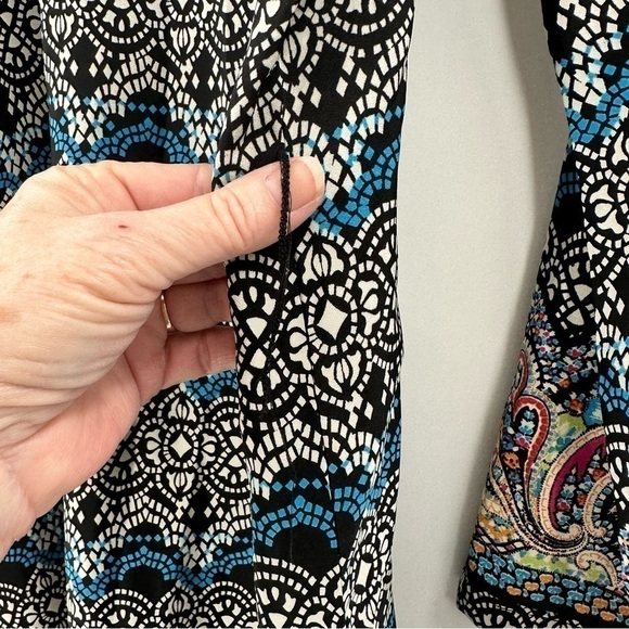 Derek Heart Women’s Fun Print Pullover Dress with Wide Sleeves Size Small - Picture 10 of 10